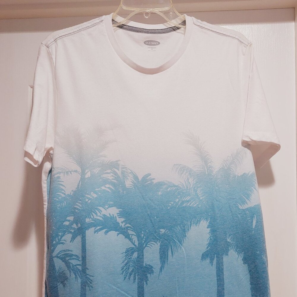 White and Blue Palm Tree T-Shirt by Old Navy Sz M